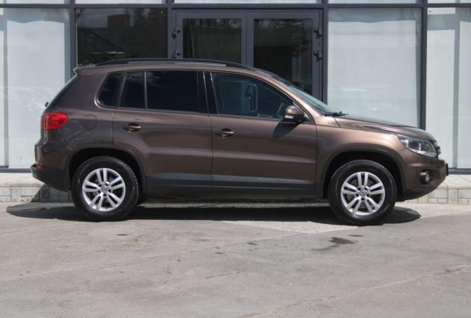Volkswagen Tiguan I Рестайлинг с пробегом 2014 года, цена 1 625 000 рублей, 168058 км, внедорожник, Автокод Объявления