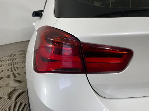 BMW 1 серии II (F20/F21) Рестайлинг 2 с пробегом 2017 года, цена 1 620 000 рублей, 138977 км, хэтчбек, Автокод Объявления