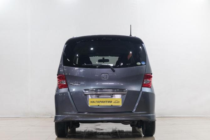 Honda Freed I с пробегом 2008 года, цена 929 000 рублей, 182000 км, компактвэн, Автокод Объявления