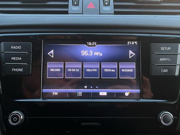Skoda Octavia III (A7) Рестайлинг с пробегом 2017 года, цена 1 130 000 рублей, 181780 км, лифтбек, Автокод Объявления
