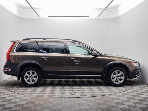 Volvo XC70 II с пробегом 2013 года, цена 1 445 000 рублей, 329149 км, универсал, Автокод Объявления