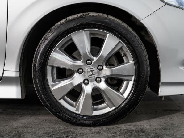 Honda Jade I с пробегом 2015 года, цена 1 295 000 рублей, 120979 км, компактвэн, Автокод Объявления