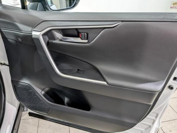 Toyota RAV4 V (XA50) с пробегом 2022 года, цена 3 600 000 рублей, 52757 км, внедорожник, Автокод Объявления