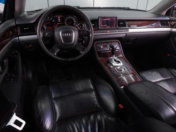Audi A8 II (D3) Рестайлинг с пробегом 2007 года, цена 1 272 000 рублей, 307941 км, седан, Автокод Объявления