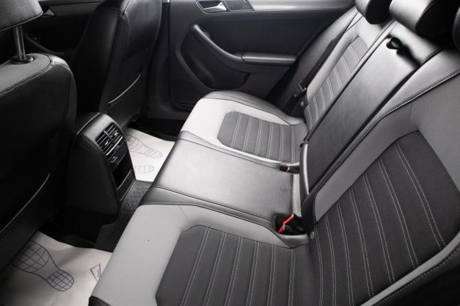 Volkswagen Jetta VI с пробегом 2012 года, цена 859 000 рублей, 224556 км, седан, Автокод Объявления
