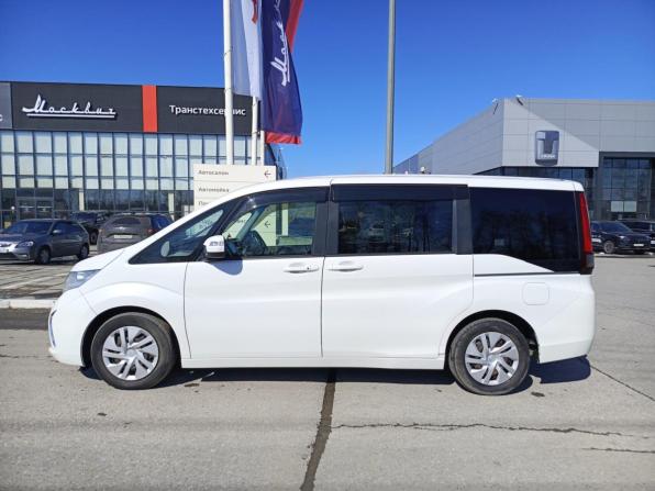 Honda Stepwgn V с пробегом 2016 года, цена 1 750 000 рублей, 119151 км, минивэн, Автокод Объявления