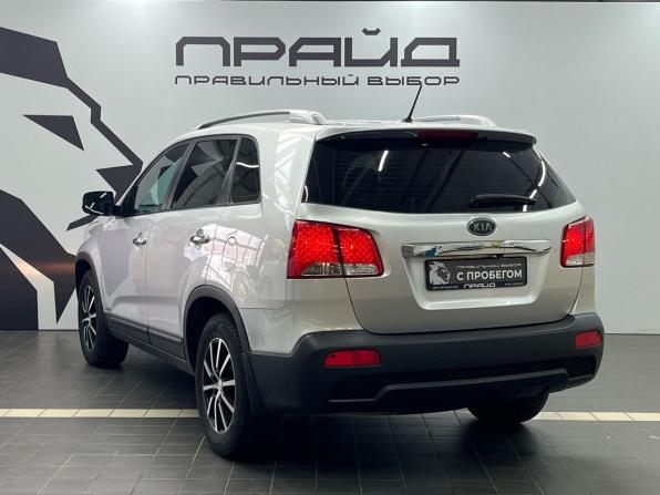 Kia Sorento II с пробегом 2012 года, цена 1 499 900 рублей, 243380 км, внедорожник, Автокод Объявления
