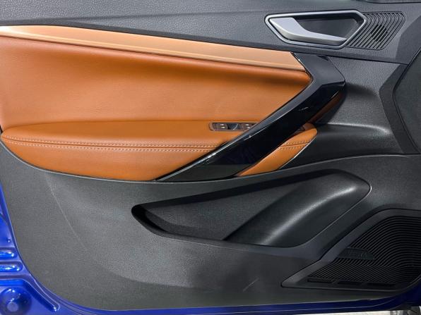 Lada (ВАЗ) Vesta I Рестайлинг (NG) с пробегом 2025 года, цена 1 595 000 рублей, 11030 км, универсал, Автокод Объявления