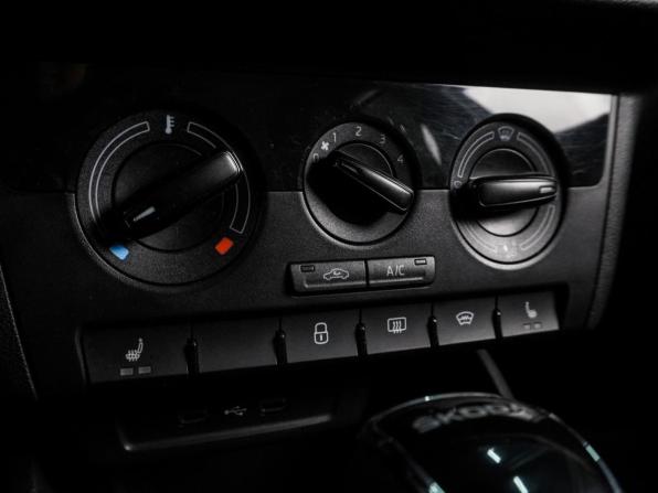 Skoda Rapid II с пробегом 2021 года, цена 1 484 000 рублей, 126620 км, лифтбек, Автокод Объявления