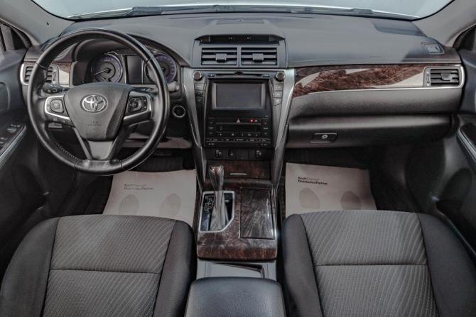 Toyota Camry VII (XV50) Рестайлинг с пробегом 2017 года, цена 1 969 000 рублей, 113000 км, седан, Автокод Объявления