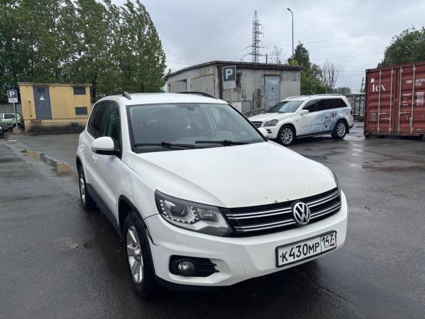 Volkswagen Tiguan I Рестайлинг с пробегом 2013 года, цена 879 000 рублей, 313000 км, внедорожник, Автокод Объявления