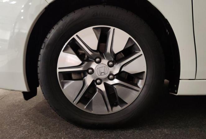 Honda Stepwgn V Рестайлинг с пробегом 2020 года, цена 2 450 000 рублей, 89279 км, минивэн, Автокод Объявления
