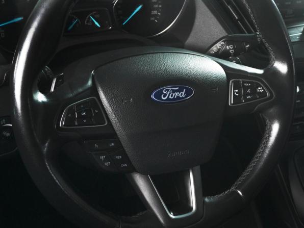 Ford Kuga II Рестайлинг с пробегом 2017 года, цена 1 505 000 рублей, 202659 км, внедорожник, Автокод Объявления