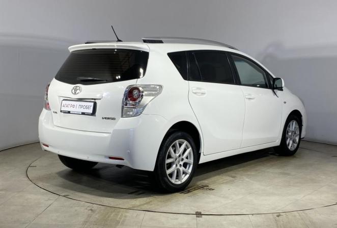 Toyota Verso I с пробегом 2012 года, цена 1 130 000 рублей, 271719 км, компактвэн, Автокод Объявления