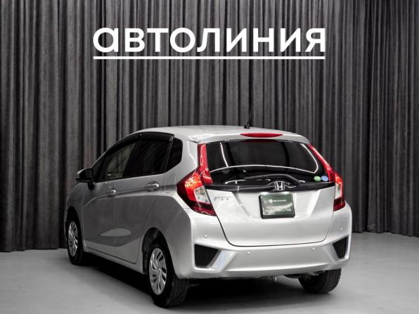 Honda Fit III с пробегом 2016 года, цена 879 000 рублей, 149600 км, хэтчбек, Автокод Объявления