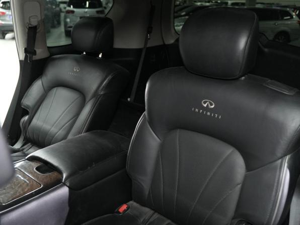 Infiniti QX56 II с пробегом 2011 года, цена 2 000 000 рублей, 240000 км, внедорожник, Автокод Объявления