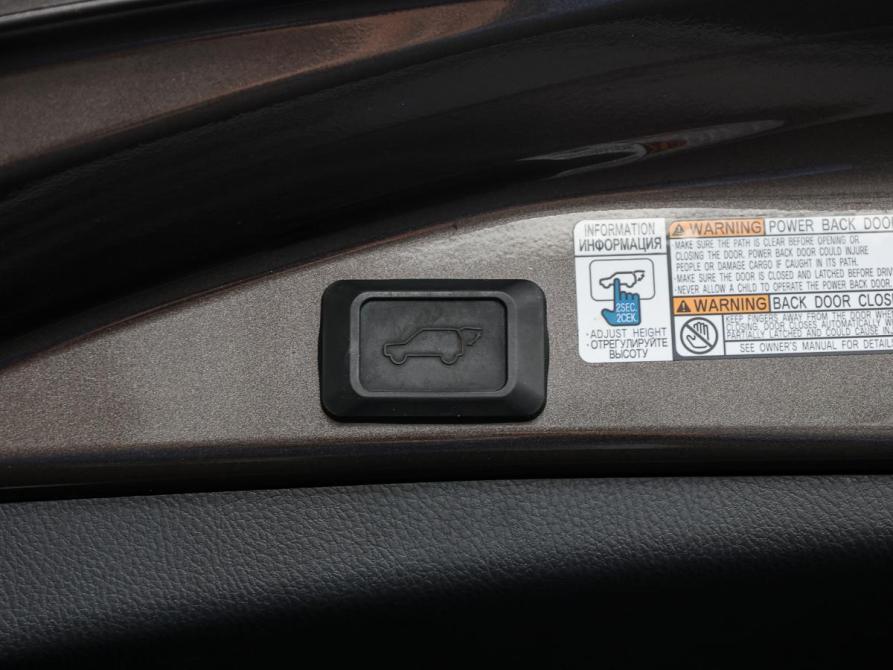 Toyota RAV4 IV (XA40) Рестайлинг Москва  - изображение 19