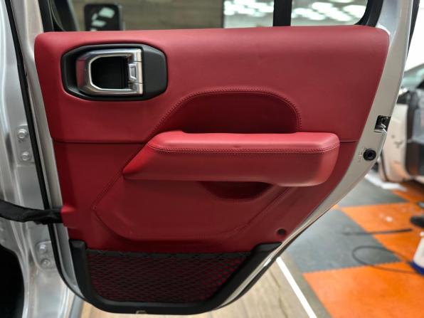 Jeep Wrangler IV (JL) с пробегом 2022 года, цена 5 590 000 рублей, 75073 км, внедорожник, Автокод Объявления