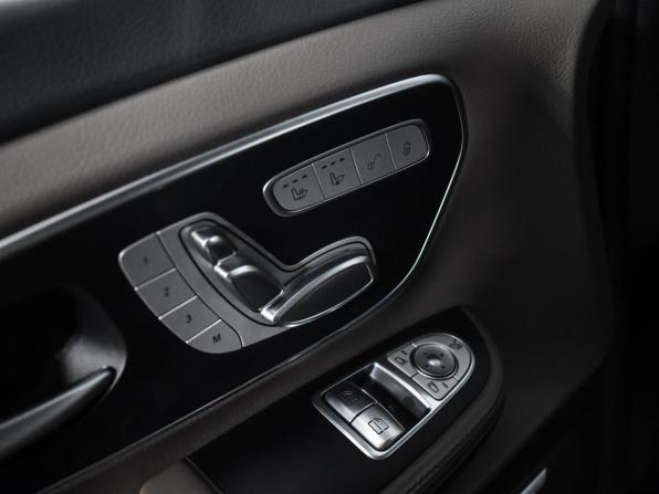 Mercedes-Benz V-Класс III (W447) Рестайлинг с пробегом 2019 года, цена 4 445 896 рублей, 208365 км, минивэн, Автокод Объявления