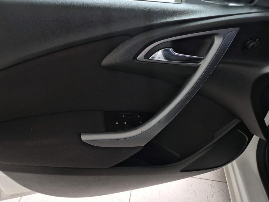 Opel Astra J Рестайлинг Екатеринбург  - изображение 9