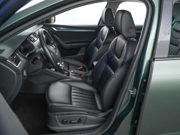 Skoda Octavia III (A7) Рестайлинг с пробегом 2020 года, цена 2 499 077 рублей, 103661 км, лифтбек, Автокод Объявления