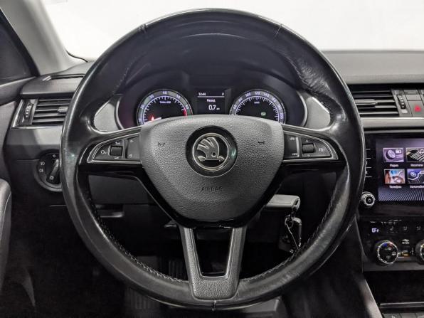 Skoda Octavia III (A7) Рестайлинг с пробегом 2019 года, цена 1 800 000 рублей, 91035 км, лифтбек, Автокод Объявления