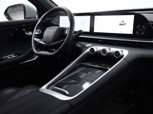 Exeed RX с пробегом 2023 года, цена 3 090 000 рублей, 46789 км, внедорожник, Автокод Объявления