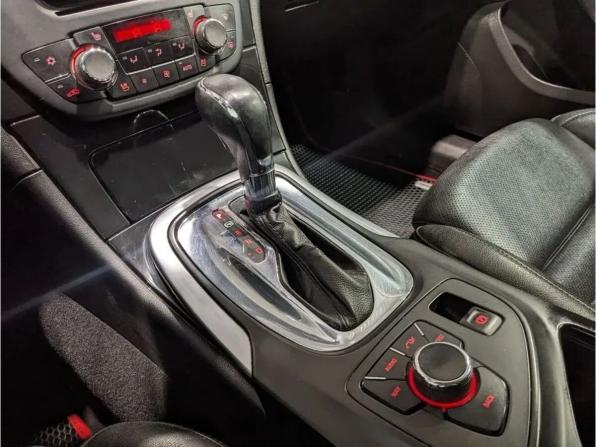Opel Insignia I с пробегом 2012 года, цена 650 000 рублей, 272000 км, универсал, Автокод Объявления