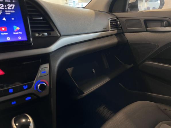Hyundai Elantra VI (AD) с пробегом 2018 года, цена 1 235 000 рублей, 124740 км, седан, Автокод Объявления