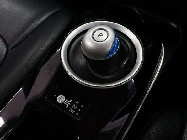 Nissan Leaf I (ZE0/AZE0) с пробегом 2015 года, цена 949 000 рублей, 118359 км, хэтчбек, Автокод Объявления