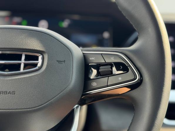 Geely Monjaro I с пробегом 2024 года, цена 4 389 000 рублей, 2414 км, внедорожник, Автокод Объявления