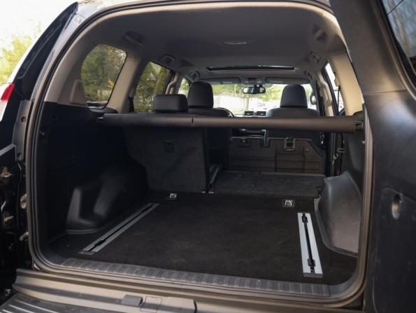 Toyota Land Cruiser Prado 150 Series Рестайлинг 1 с пробегом 2015 года, цена 3 687 321 рубль, 206865 км, внедорожник, Автокод Объявления