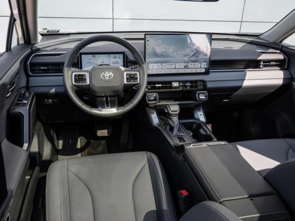 Toyota RAV4 VI (XA60) с пробегом 2025 года, цена 4 095 000 рублей, 63 км, внедорожник, Автокод Объявления