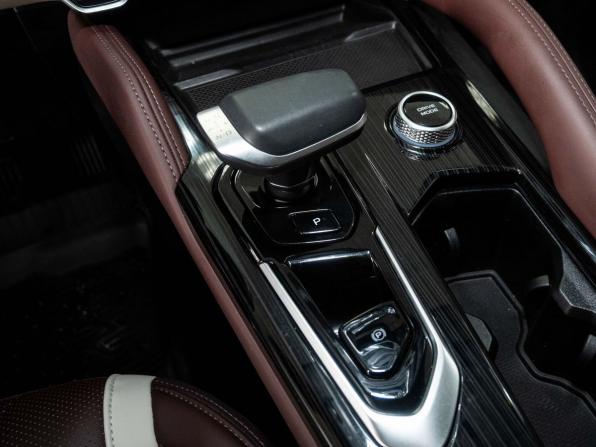 Geely Monjaro I с пробегом 2023 года, цена 3 370 000 рублей, 40640 км, внедорожник, Автокод Объявления