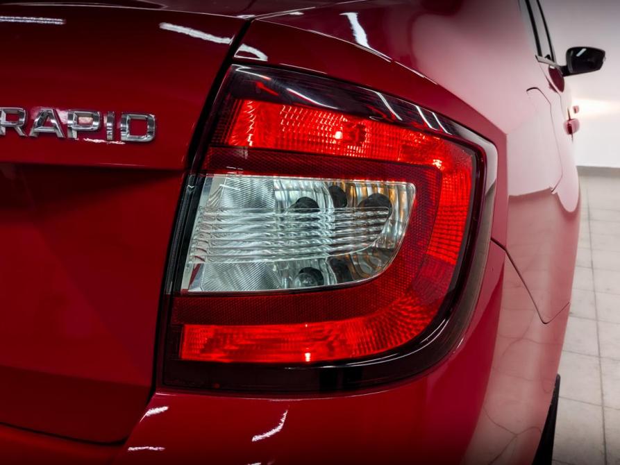 Skoda Rapid I Рестайлинг Москва  - изображение 27