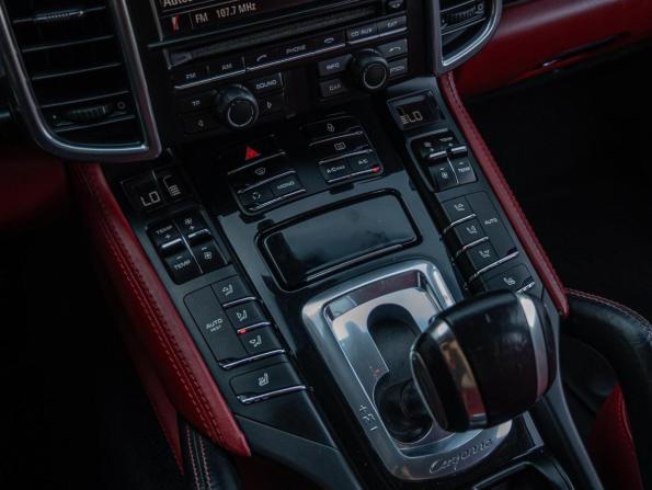 Porsche Cayenne II (958) с пробегом 2013 года, цена 2 330 000 рублей, 205156 км, внедорожник, Автокод Объявления
