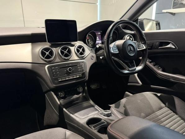 Mercedes-Benz CLA I (C117 X117) с пробегом 2015 года, цена 1 800 000 рублей, 47000 км, седан, Автокод Объявления