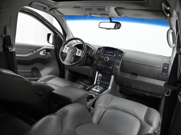 Nissan Pathfinder III Рестайлинг с пробегом 2011 года, цена 1 449 000 рублей, 138000 км, внедорожник, Автокод Объявления
