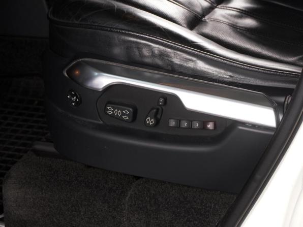 Land Rover Range Rover III Рестайлинг с пробегом 2008 года, цена 1 289 000 рублей, 209840 км, внедорожник, Автокод Объявления