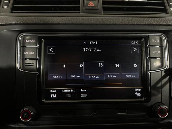 Volkswagen Jetta VI Рестайлинг с пробегом 2015 года, цена 920 000 рублей, 266427 км, седан, Автокод Объявления