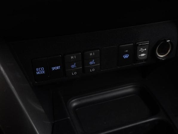 Toyota RAV4 IV (XA40) Рестайлинг с пробегом 2018 года, цена 2 655 000 рублей, 97022 км, внедорожник, Автокод Объявления