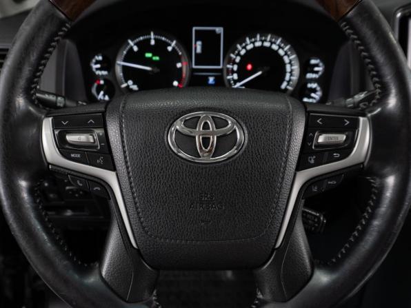 Toyota Land Cruiser 200 Series Рестайлинг 2 с пробегом 2018 года, цена 6 800 000 рублей, 241900 км, внедорожник, Автокод Объявления