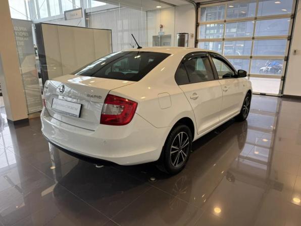 Skoda Rapid I с пробегом 2016 года, цена 1 020 000 рублей, 178412 км, лифтбек, Автокод Объявления
