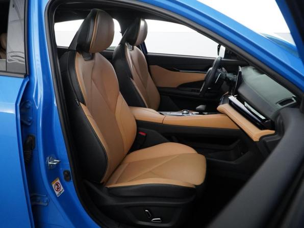 Changan UNI-V I с пробегом 2022 года, цена 2 245 896 рублей, 46045 км, лифтбек, Автокод Объявления