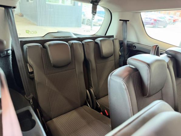 Renault Scenic III Рестайлинг 2 с пробегом 2014 года, цена 1 020 000 рублей, 261800 км, компактвэн, Автокод Объявления