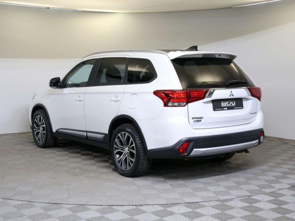 Mitsubishi Outlander III Рестайлинг 2 с пробегом 2018 года, цена 1 565 000 рублей, 198521 км, внедорожник, Автокод Объявления