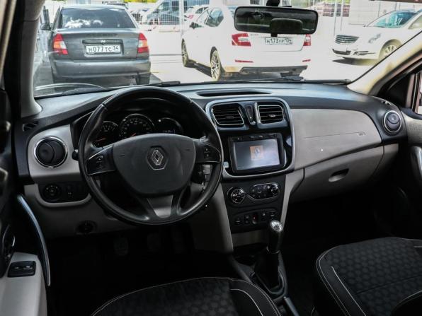 Renault Logan II с пробегом 2015 года, цена 889 000 рублей, 77435 км, седан, Автокод Объявления