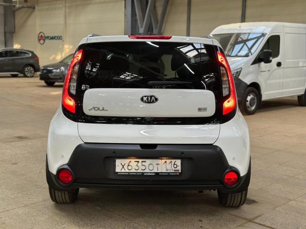 Kia Soul II Рестайлинг с пробегом 2016 года, цена 1 445 000 рублей, 81049 км, хэтчбек, Автокод Объявления