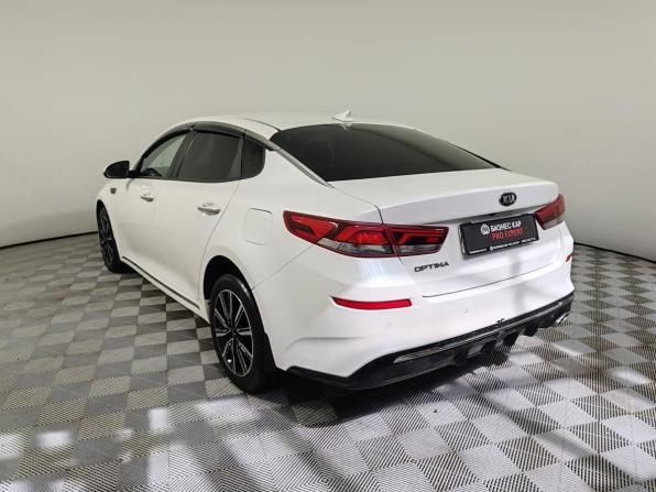 Kia Optima IV Рестайлинг с пробегом 2018 года, цена 1 699 000 рублей, 178986 км, седан, Автокод Объявления