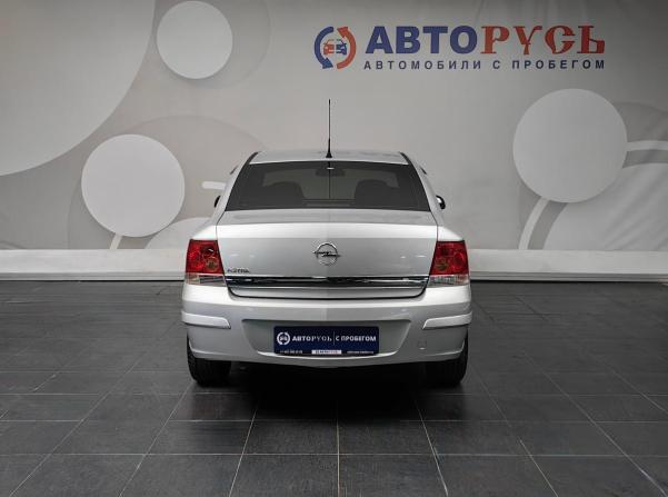 Opel Astra H Рестайлинг с пробегом 2012 года, цена 499 000 рублей, 203000 км, седан, Автокод Объявления